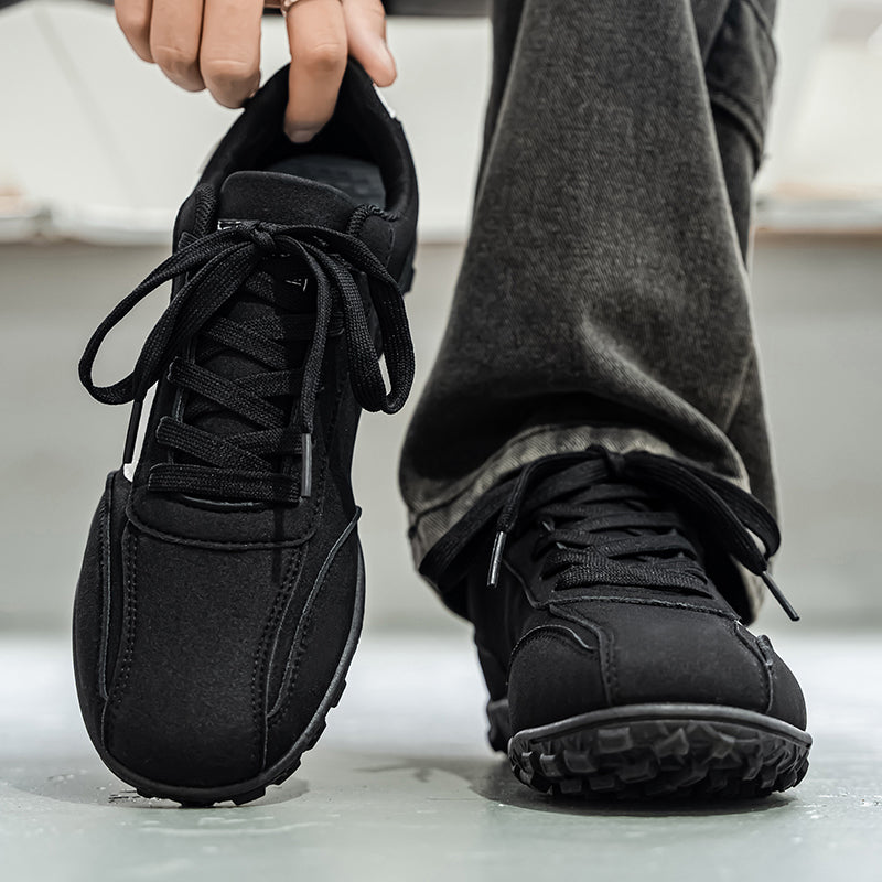 Nova Retro Sneakers