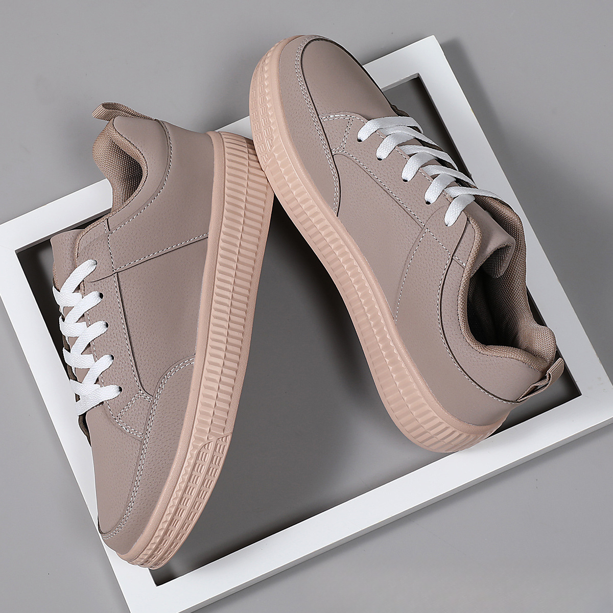 Easton Leather Sneakers