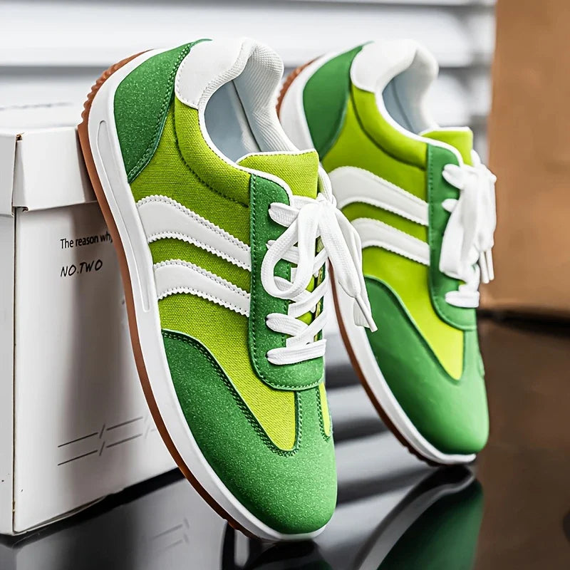 Nova Retro Sneakers