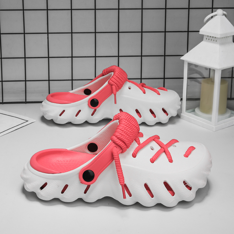 Wayfarer Laced Clogs