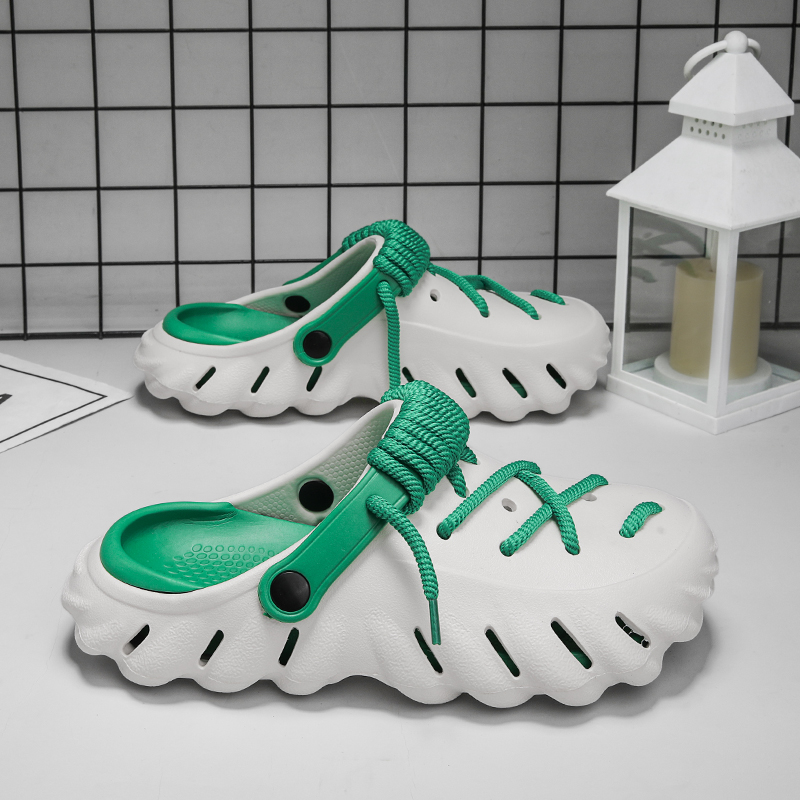 Wayfarer Laced Clogs