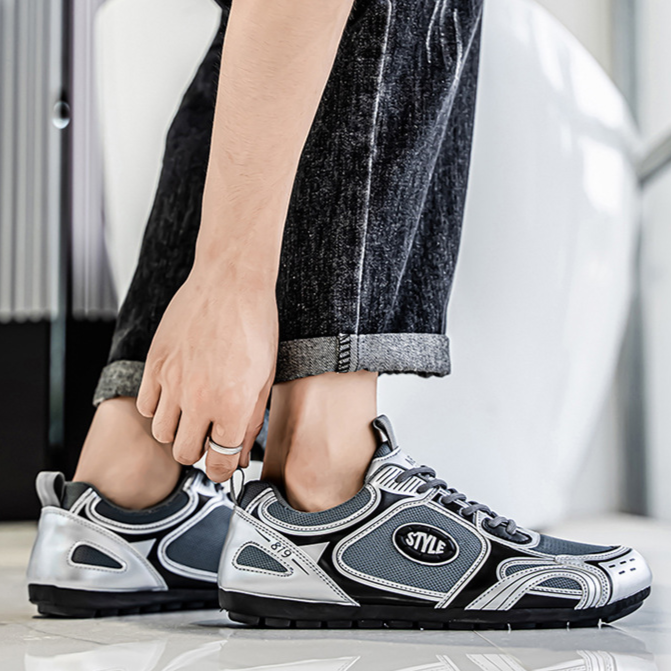 Nova Edge Sneakers