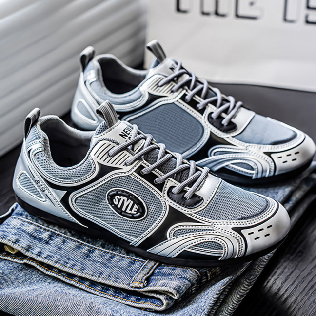 Nova Edge Sneakers