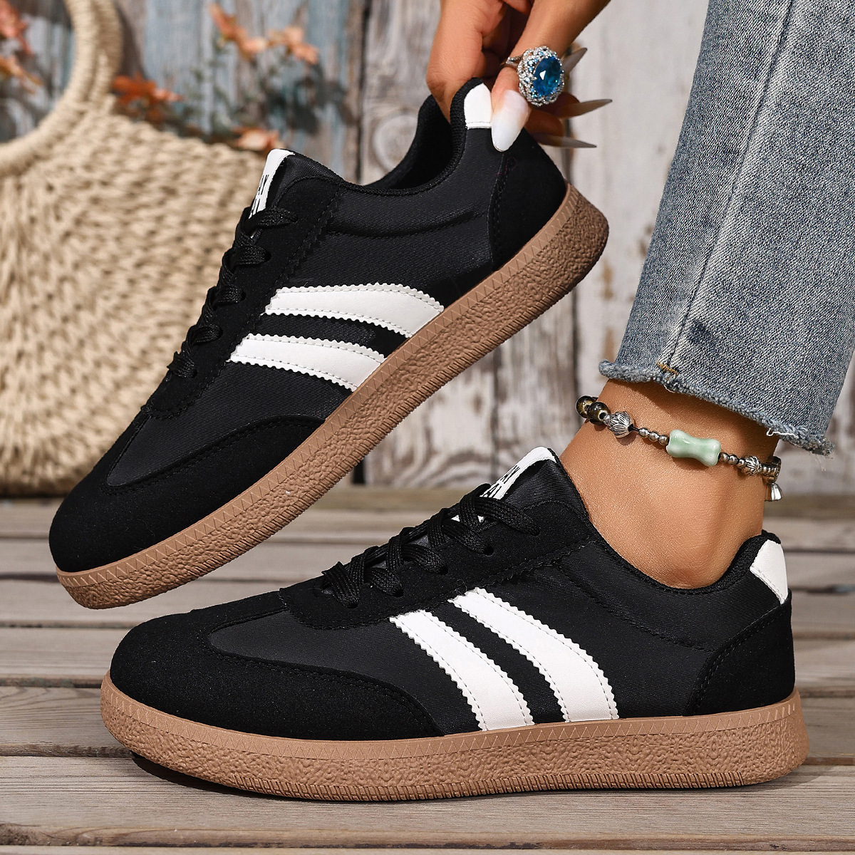 Stella Retro Sneakers