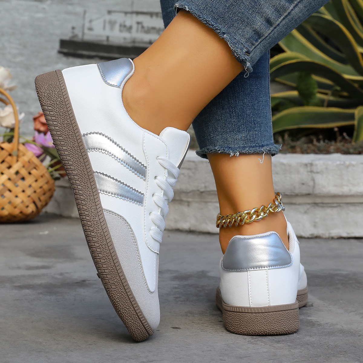 Cleo Retro Sneakers