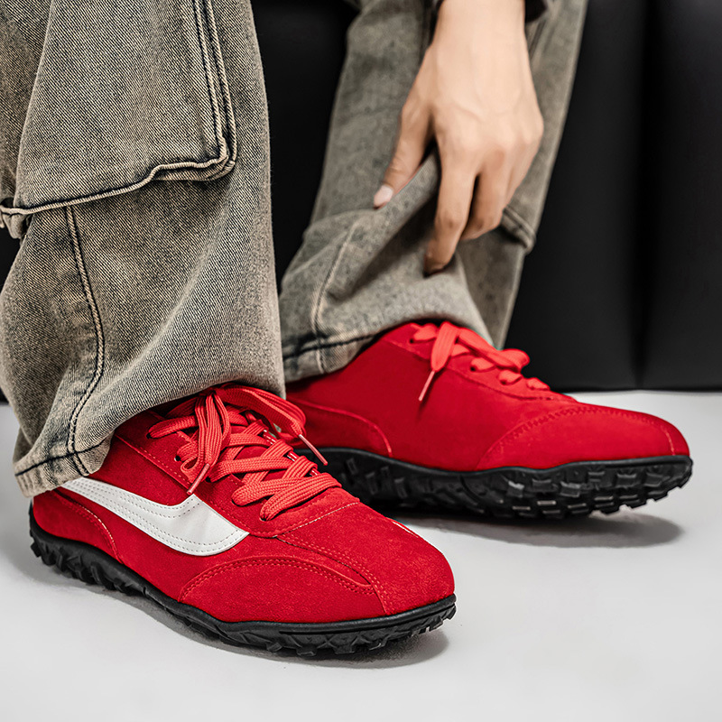 Nova Retro Sneakers