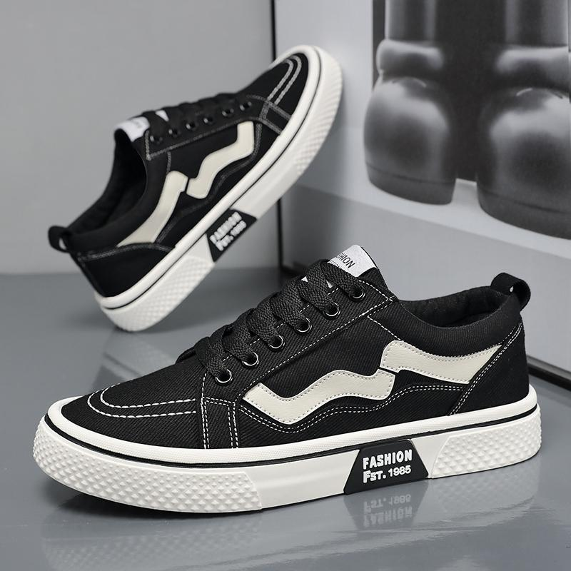 Treadz Canvas Sneakers