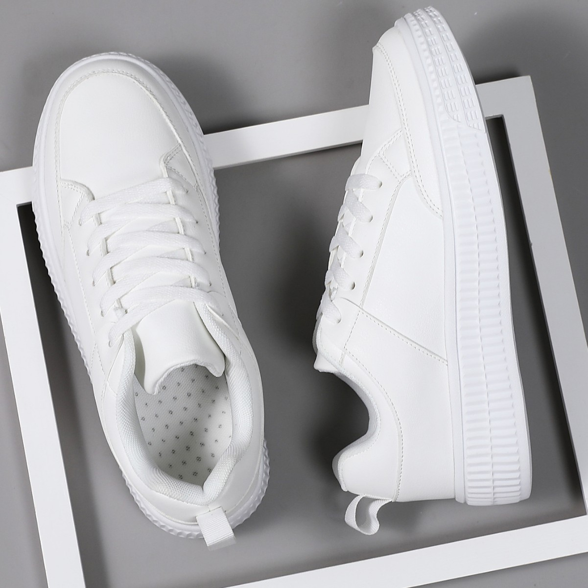 Easton Leather Sneakers