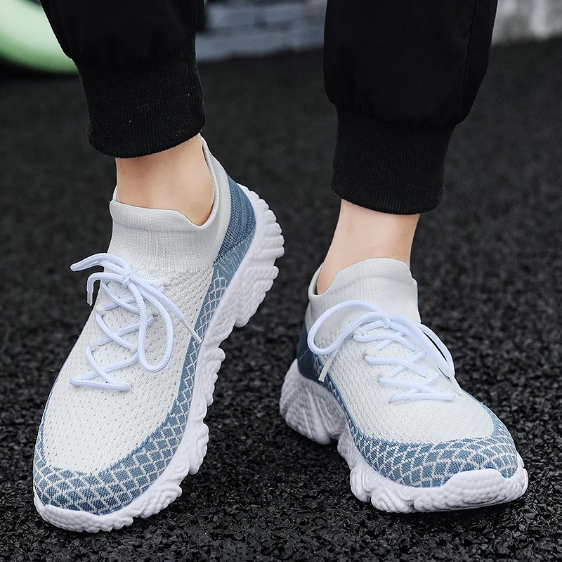 Tempo Lite Sneakers