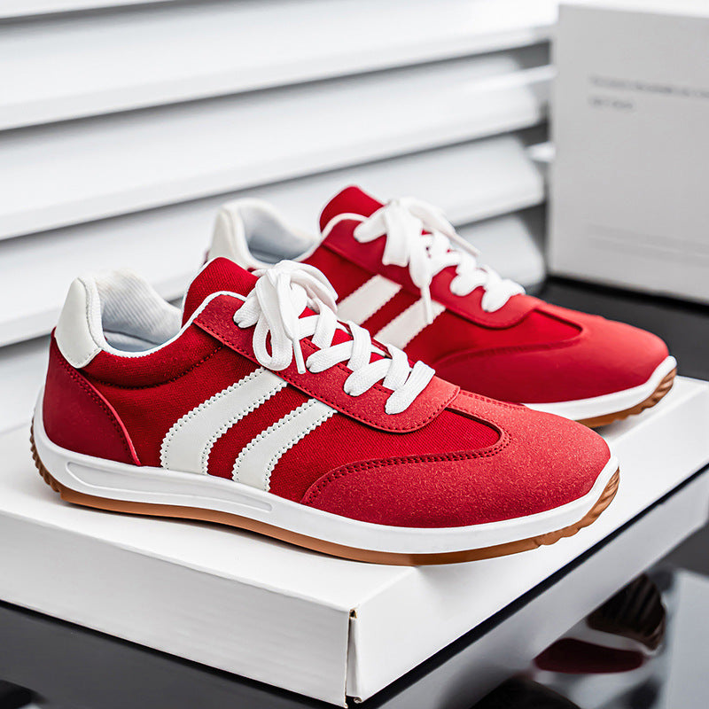 Nova Retro Sneakers