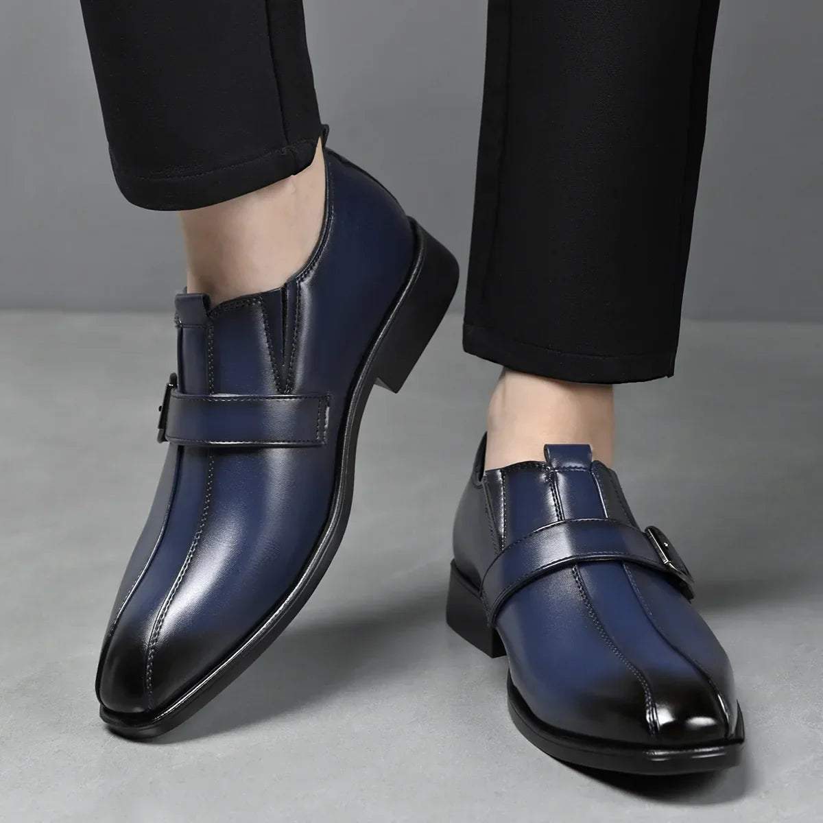 Veneto Leather Loafer