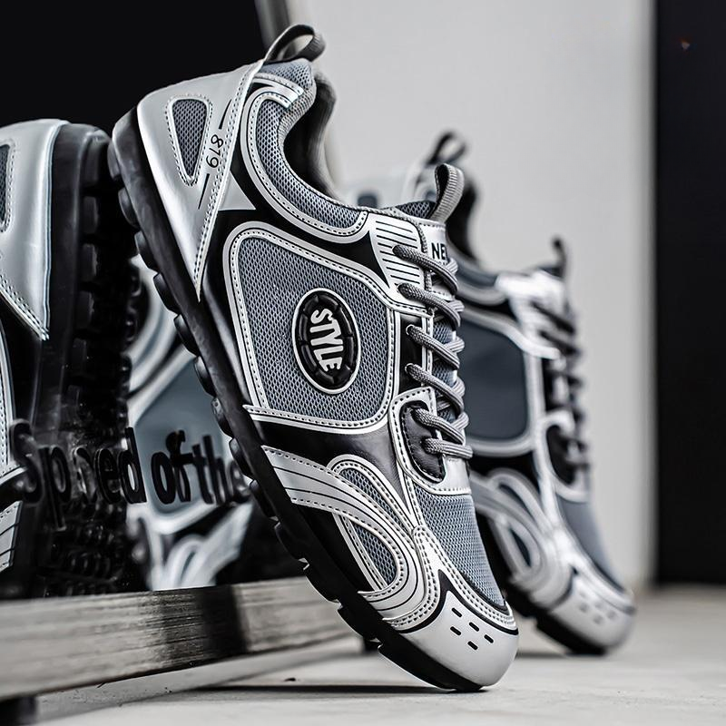 Nova Edge Sneakers