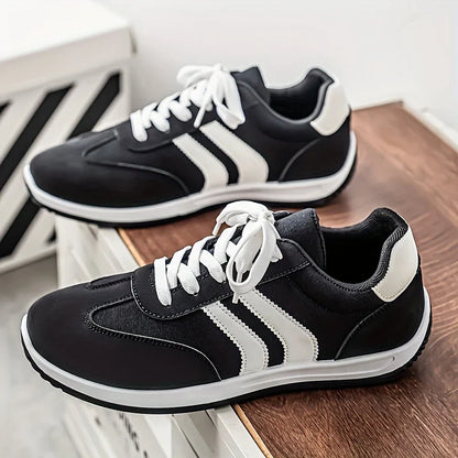Nova Retro Sneakers